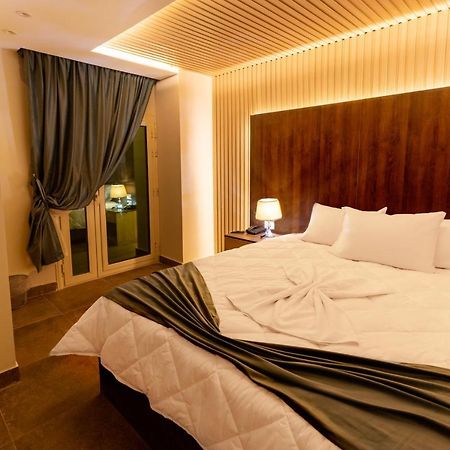 Blue Pyramids Eyes Hotel Al Kawm al Akhdar Exterior photo